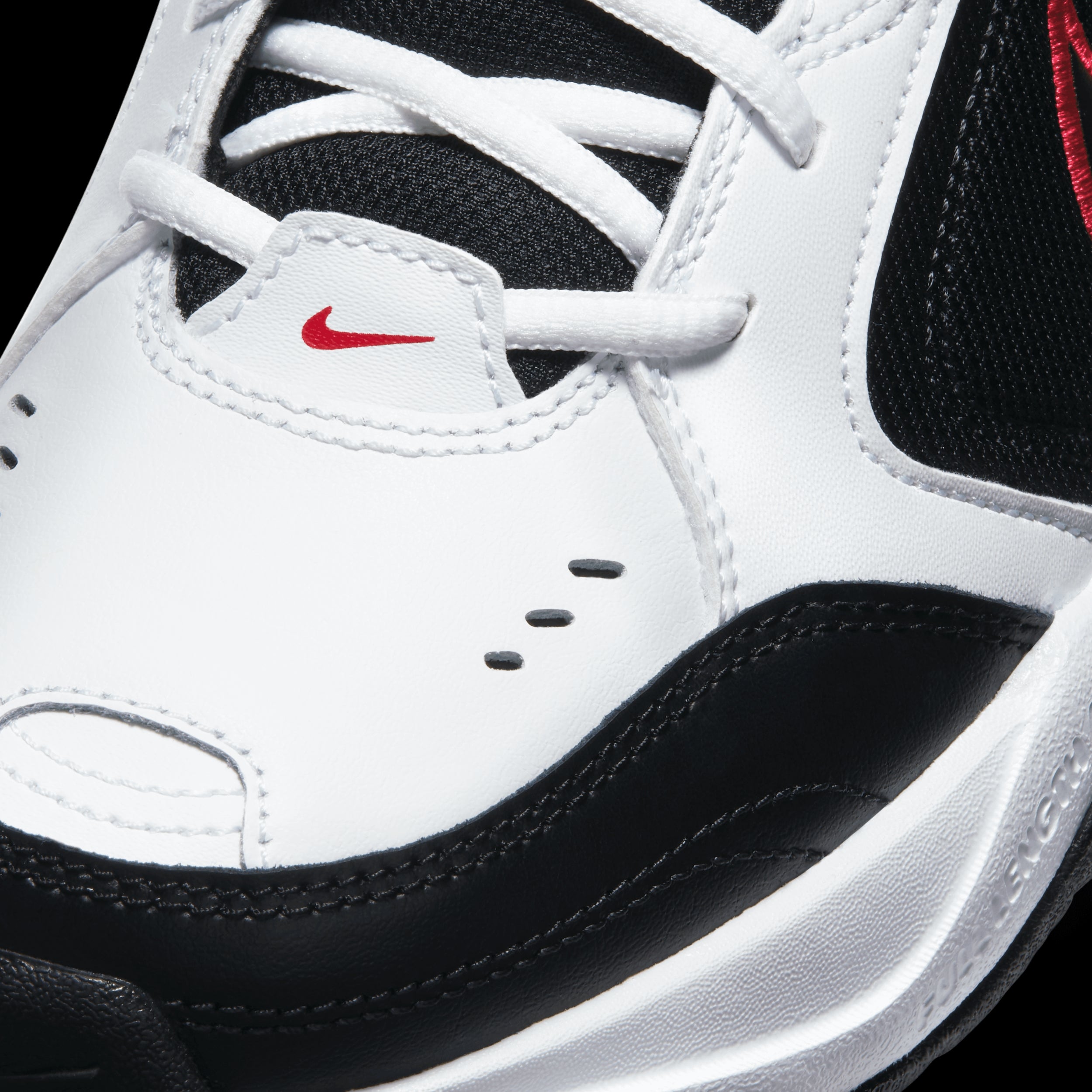 Nike Air Monarch IV Erkek Training Ayakkabısı - Siyah-Beyaz