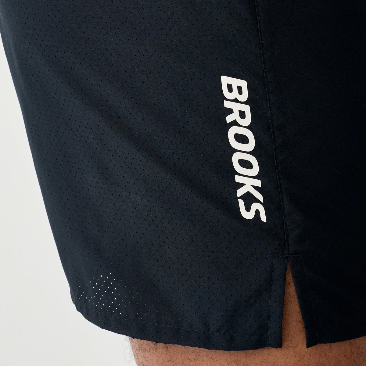 Brooks Dash Cooling Erkek Şort - Siyah