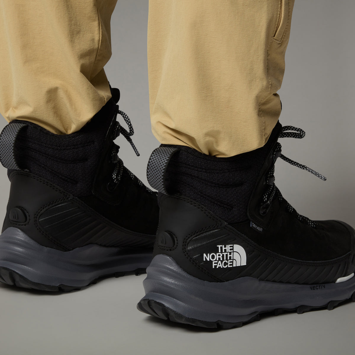 The North Face Vectiv Fastpack Insulated Waterproof Kadın Bot - Siyah