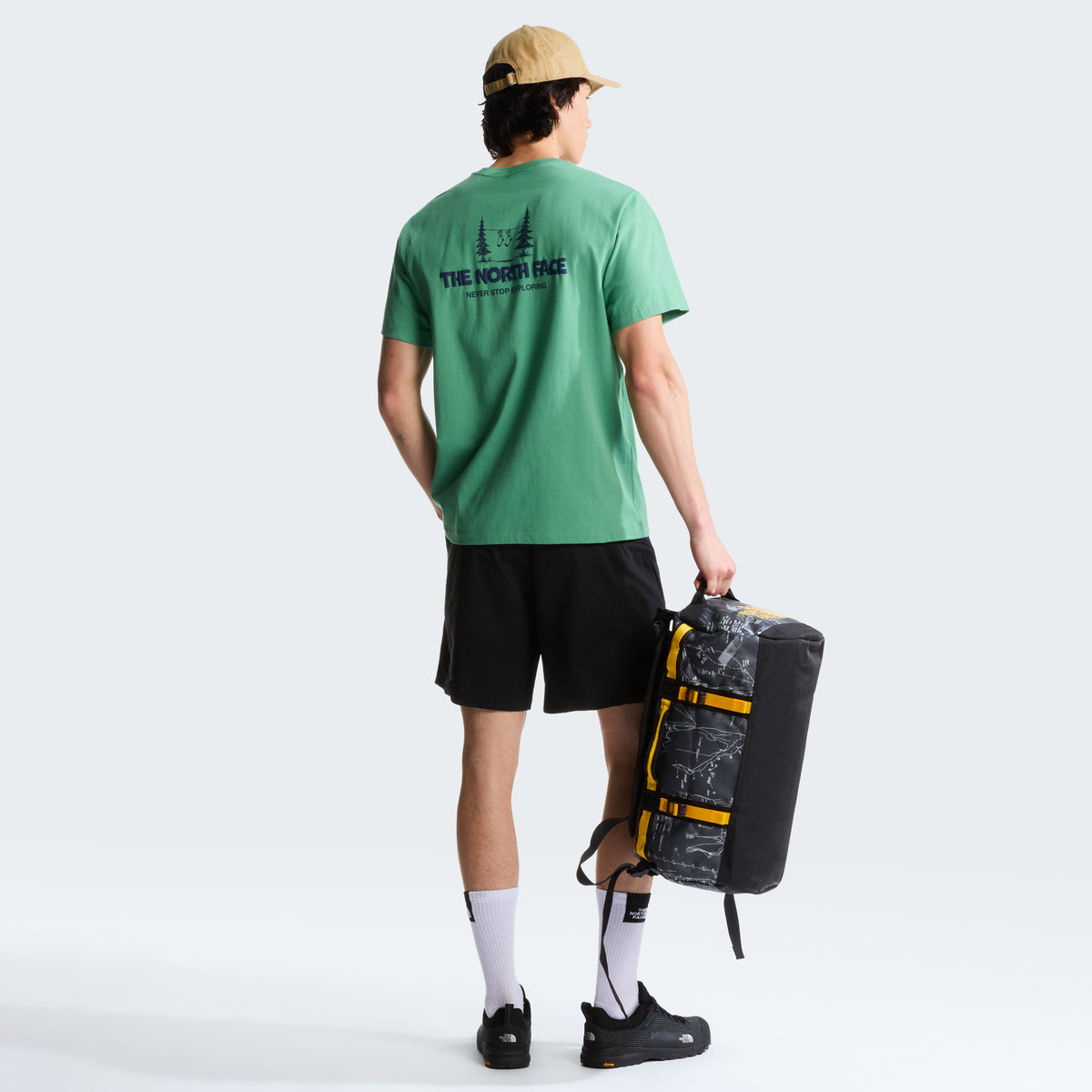 The North Face Camping Relaxed Graphic Erkek Tişört - Yeşil