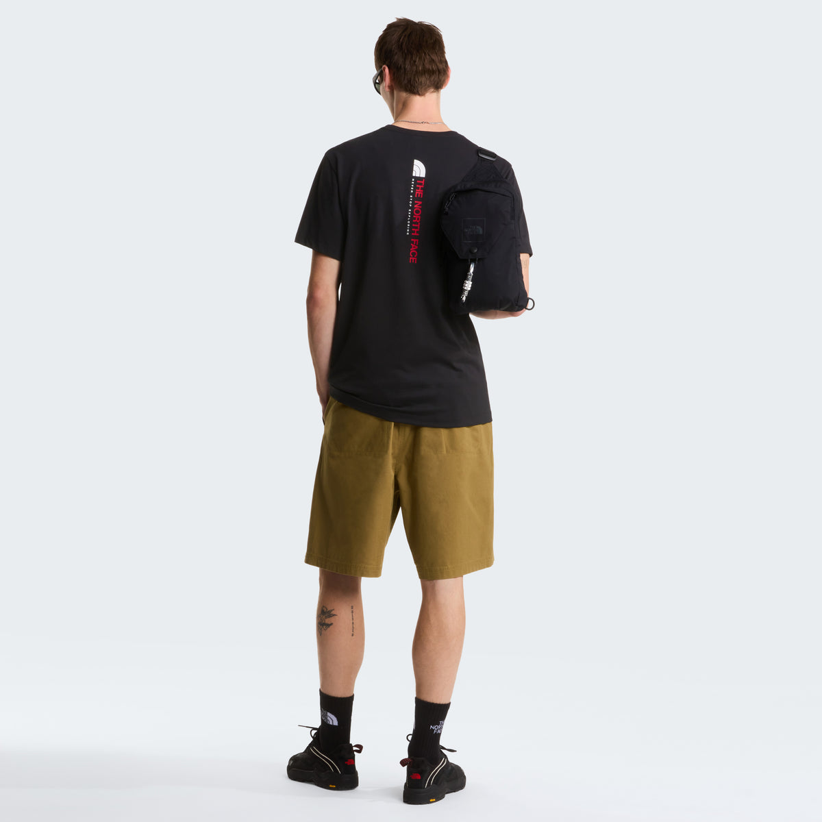 The North Face Vertical Regular Erkek Tişört - Siyah