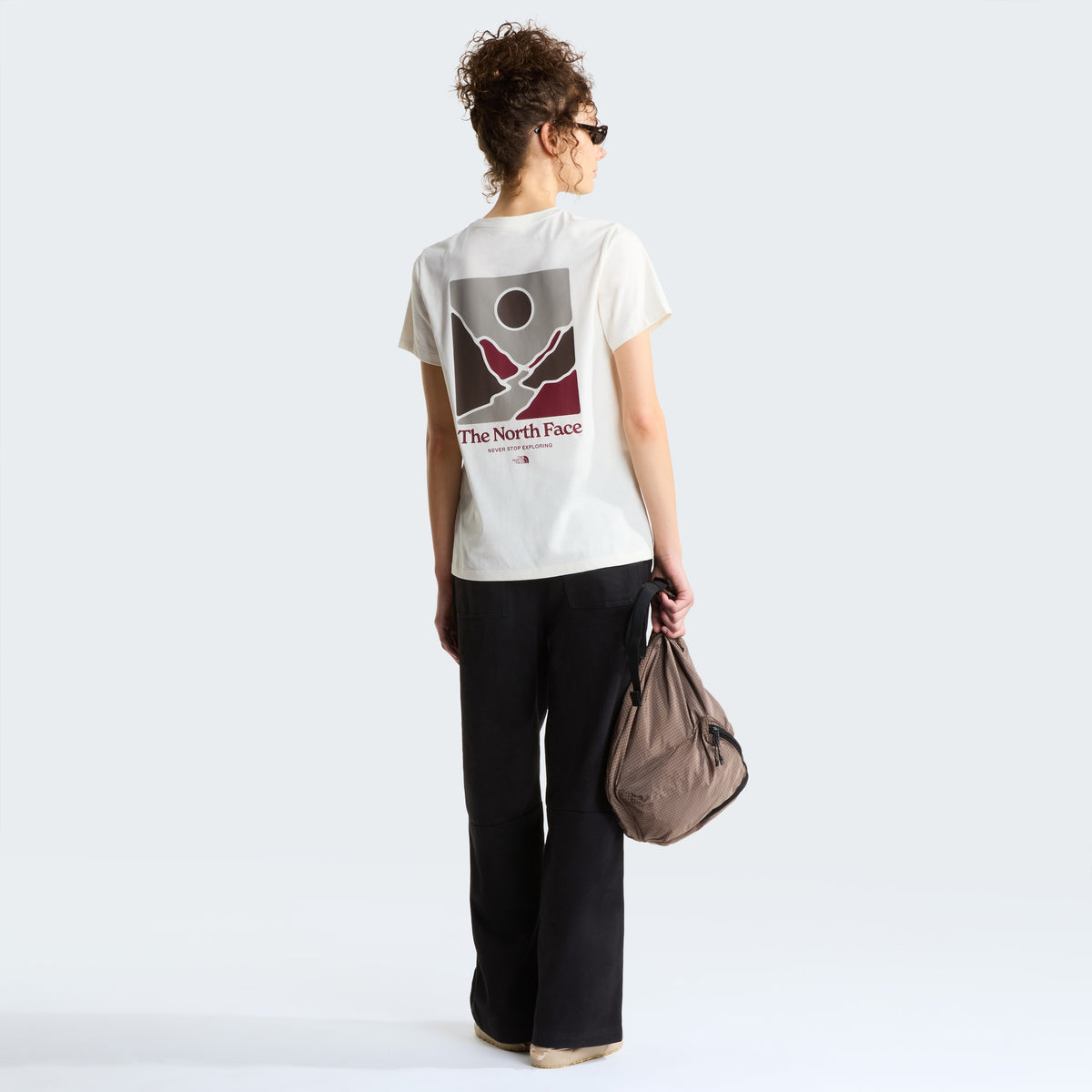 The North Face Monte Regular Graphic Short Sleeve Kadın Tişört - Bej