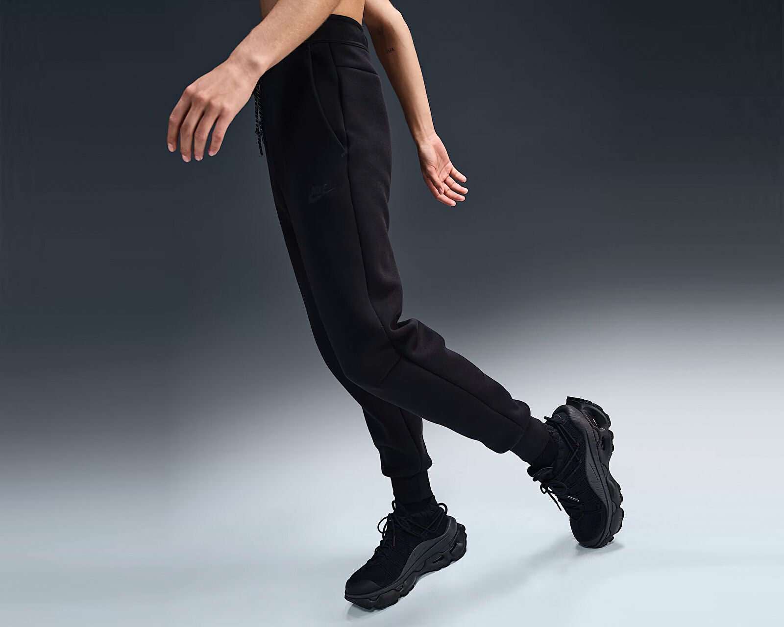 Nike Sportswear Tech Fleece Kadın Eşofman Alt - Siyah