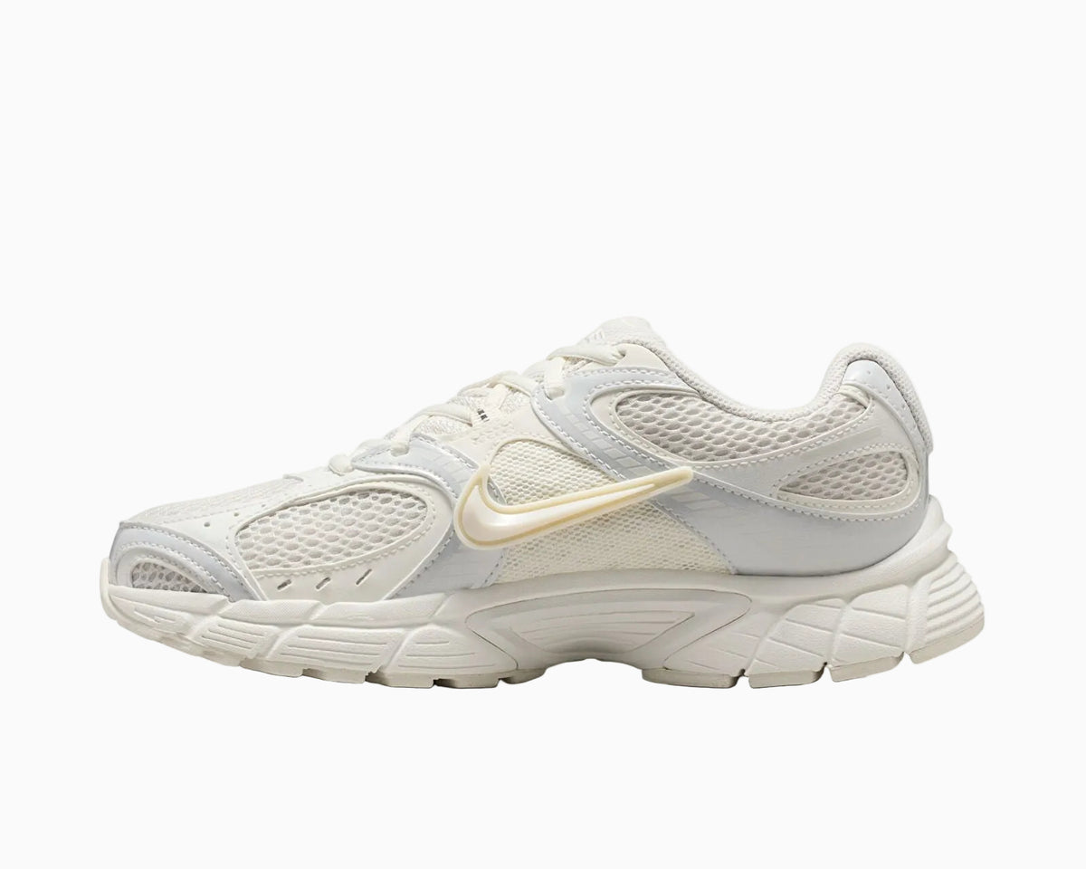 Nike V5 RNR Kadın Sneaker - Bej