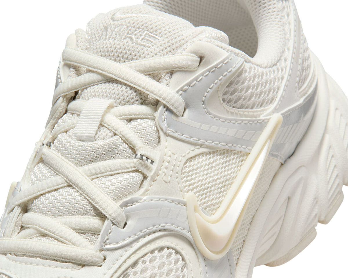 Nike V5 RNR Kadın Sneaker - Bej