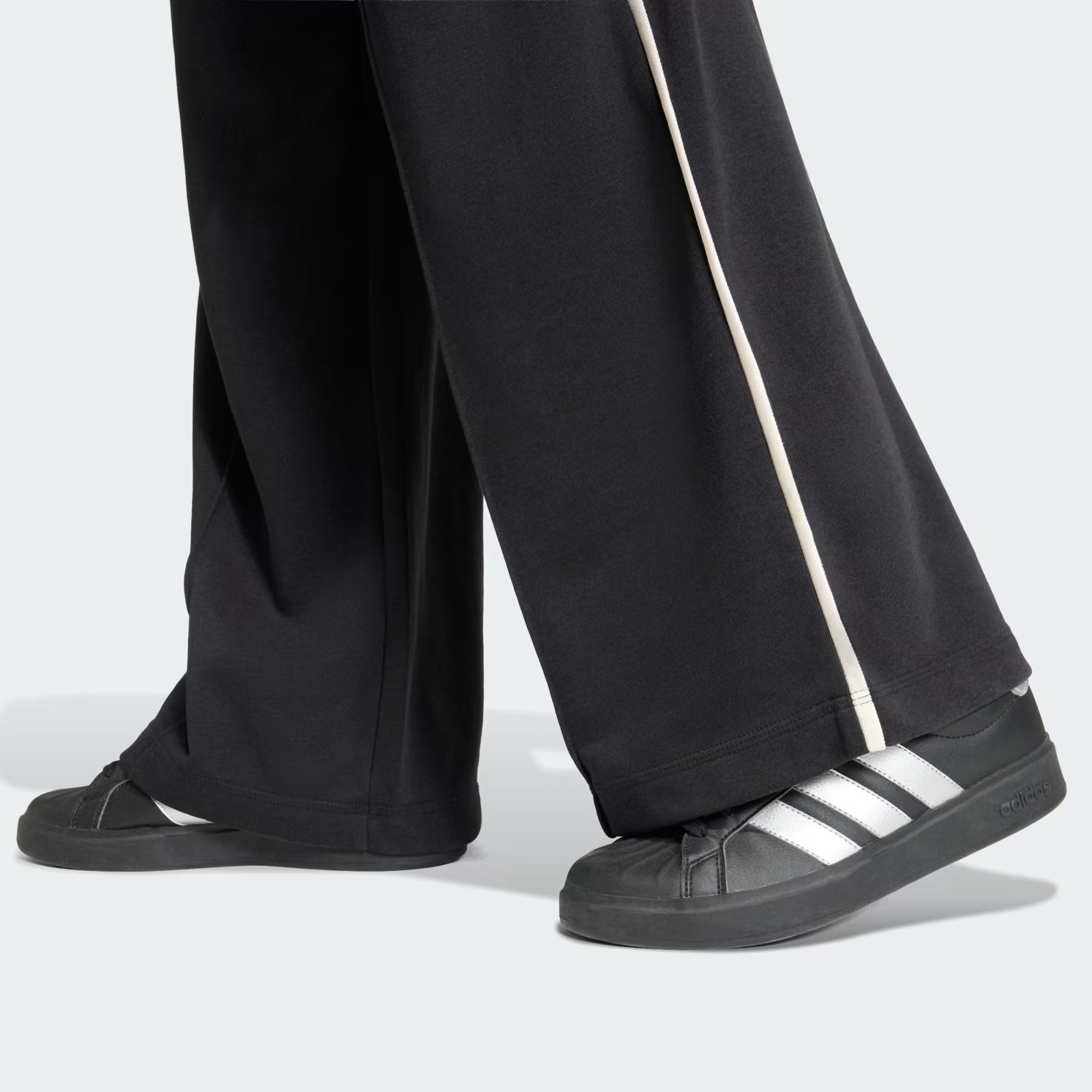 adidas Seasonal Essentials Colourpop Kadın Eşofman Alt - Siyah