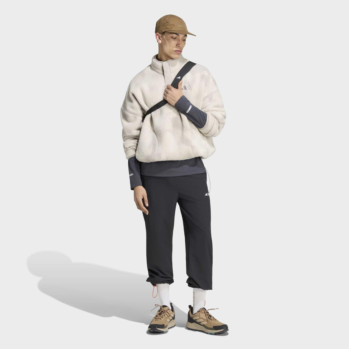 adidas Terrex Multi Essentials Erkek Sweatshirt - Bej