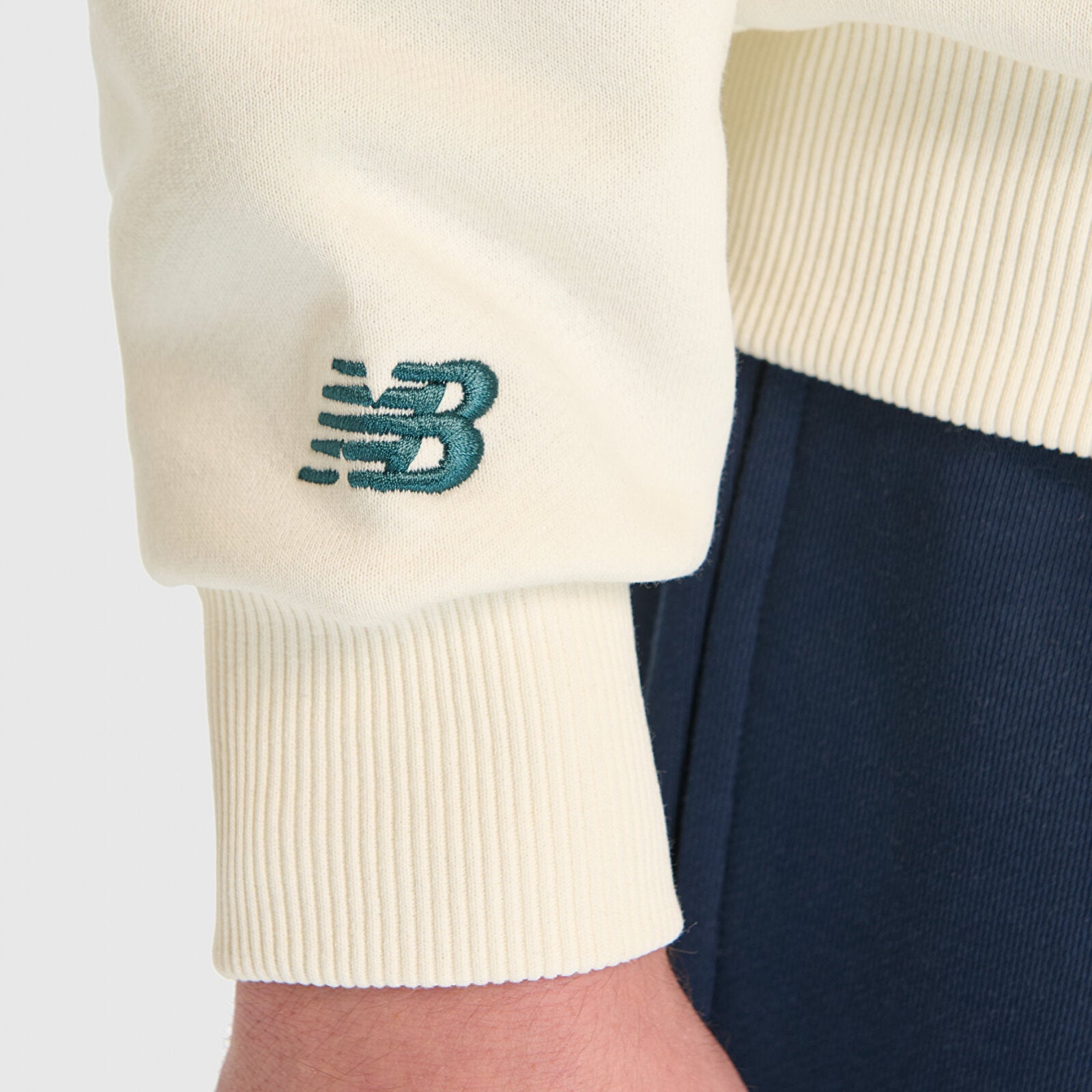 New Balance Lifestyle Erkek Sweat - Bej