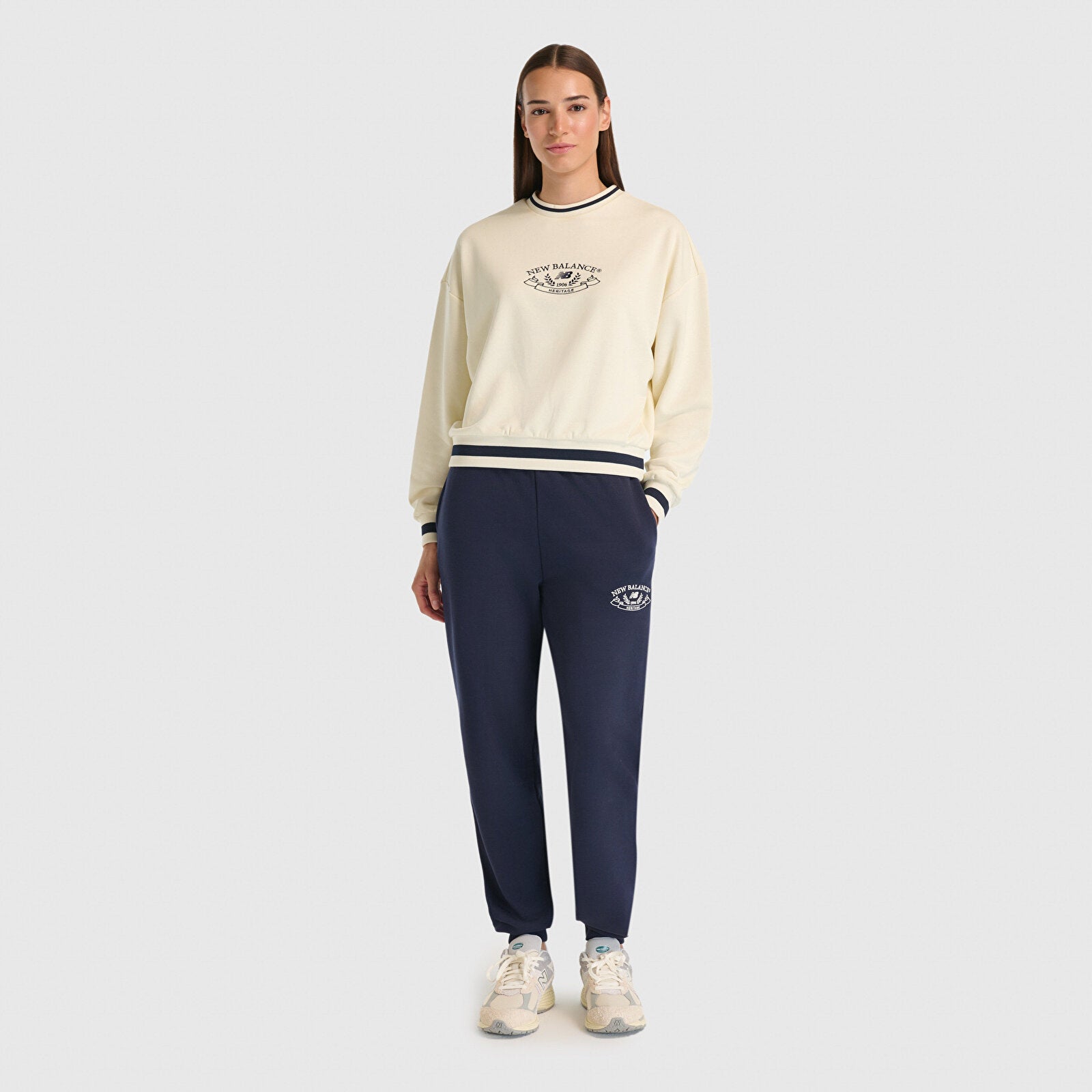 New Balance Lifestyle Kadın Sweat - Bej
