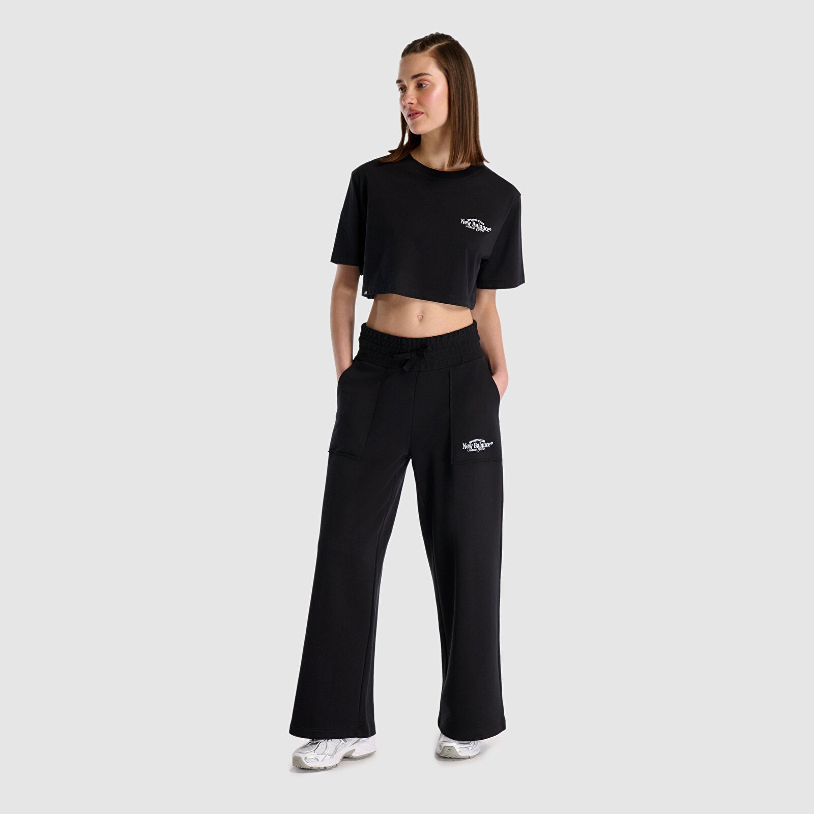New Balance Lifestyle Kadın Tişört - Siyah