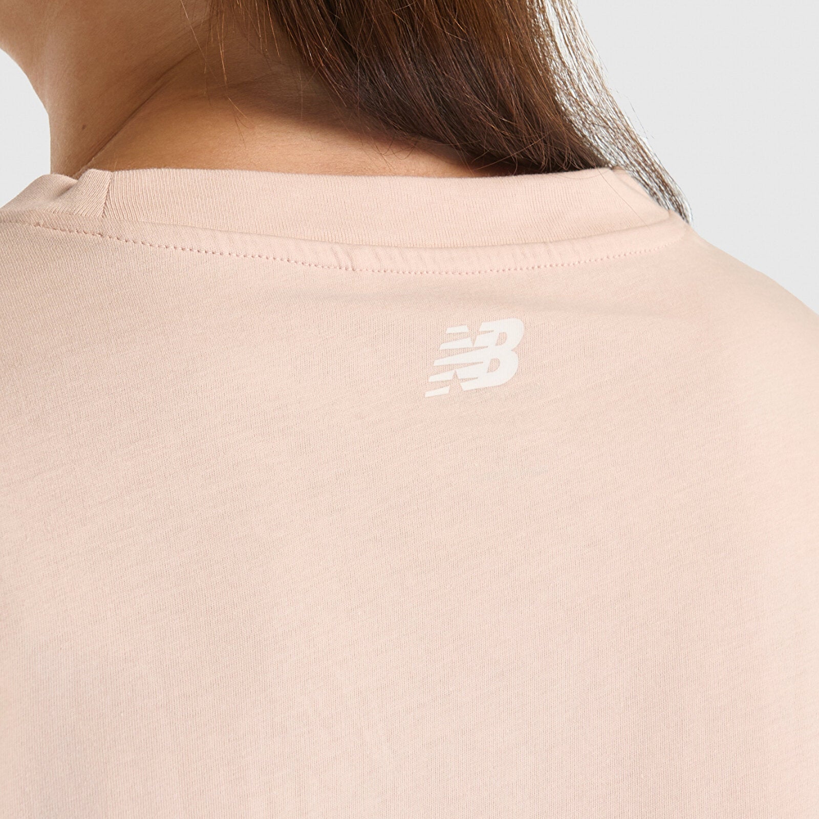 New Balance Lifestyle Kadın Tişört - Pudra