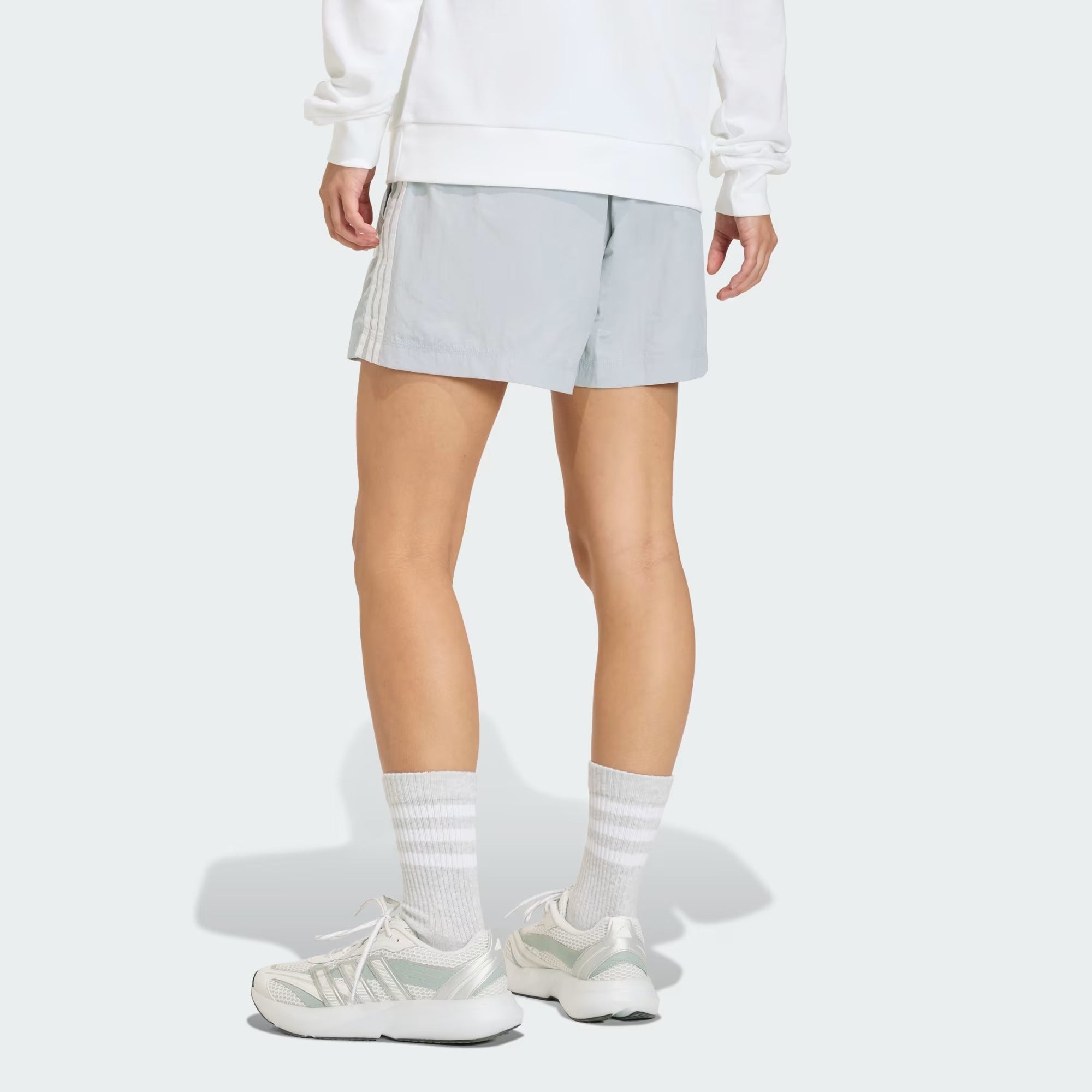 adidas 3-Stripes Essentials  Kadın Şort - Gri