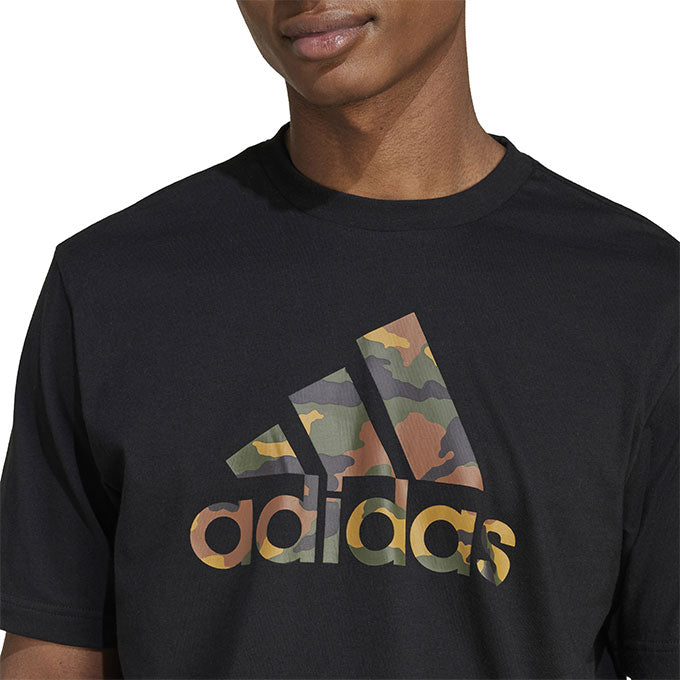 adidas Camo Badge of Sports Siyah Erkek T-Shirt
