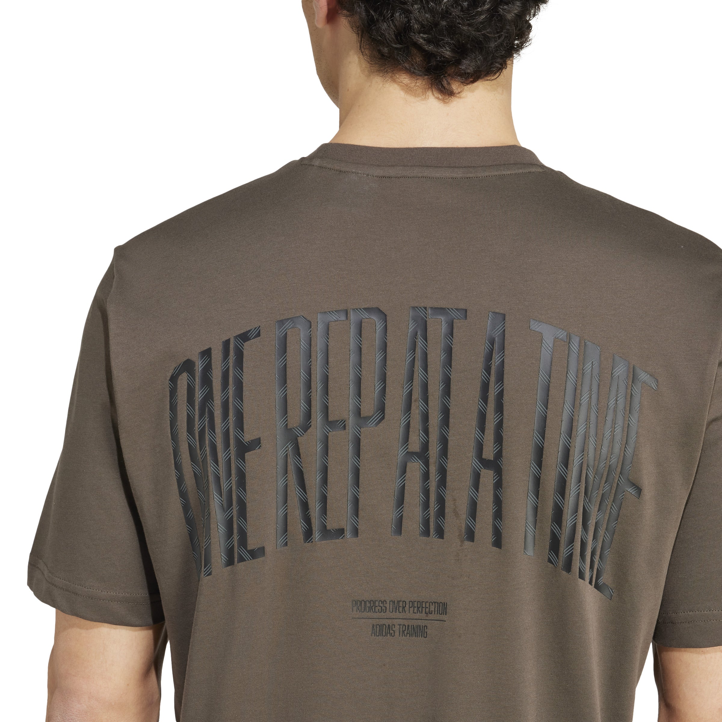 adidas Strength Graphic Yeşil Erkek T-Shirt
