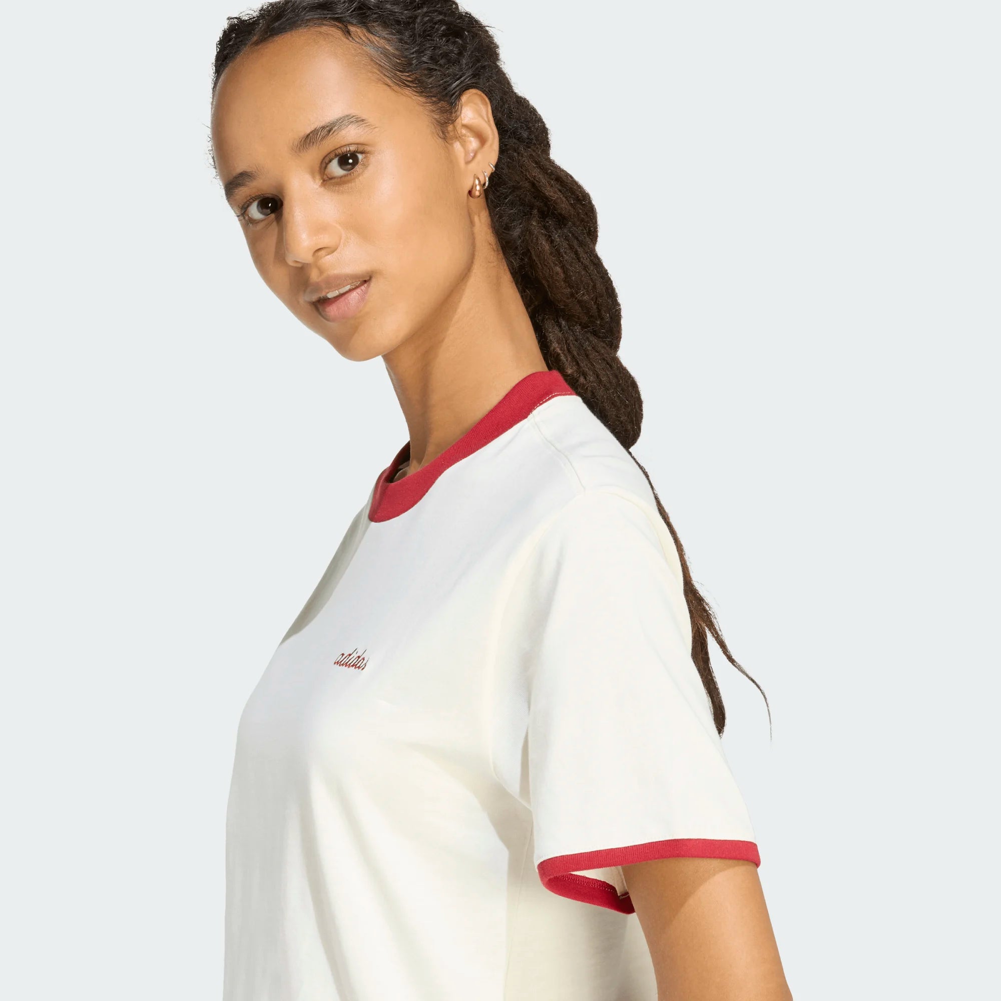 adidas Seasonal Essentials Colourpop Kadın Tişört - Beyaz