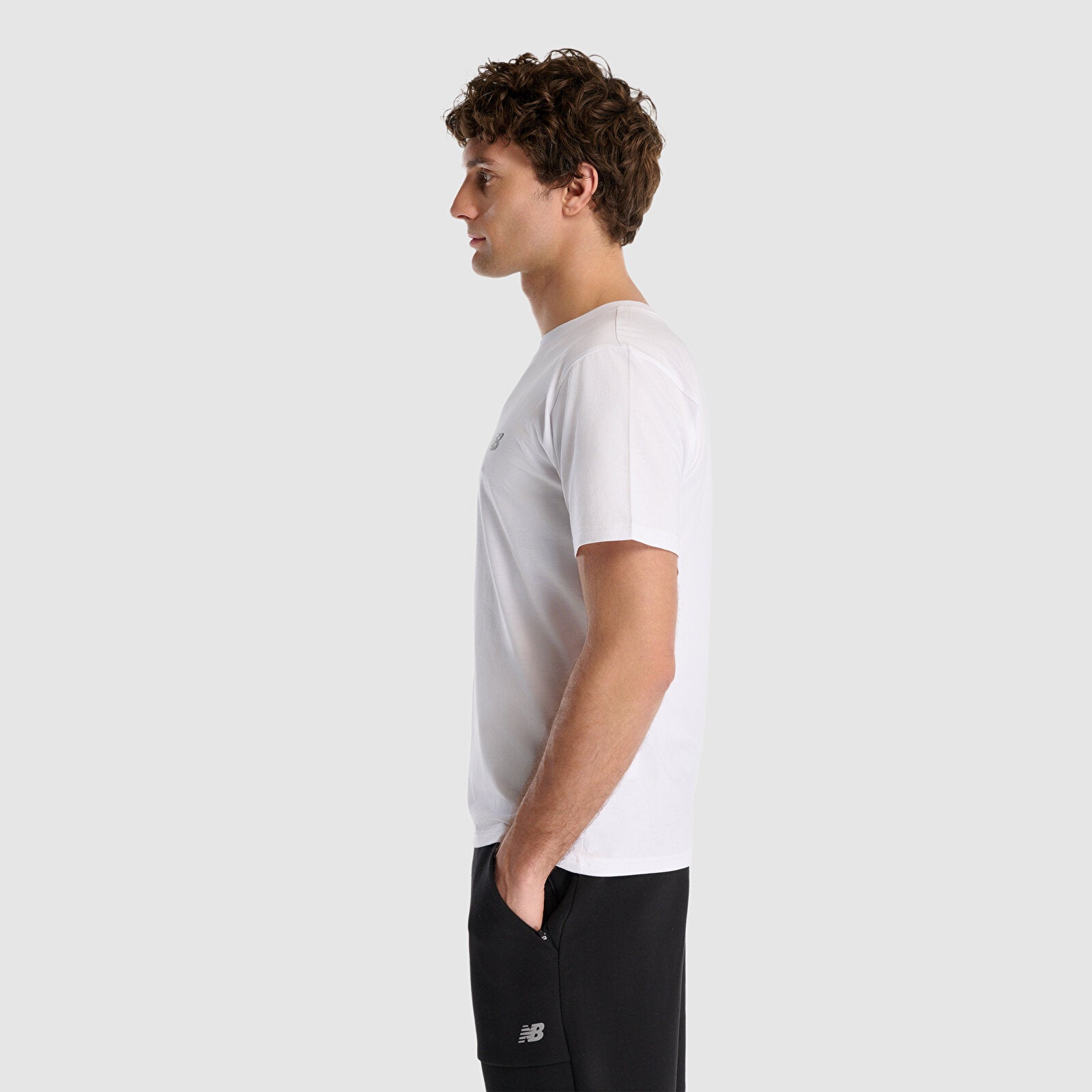 New Balance  MNT1537  Erkek T-Shirt - Beyaz