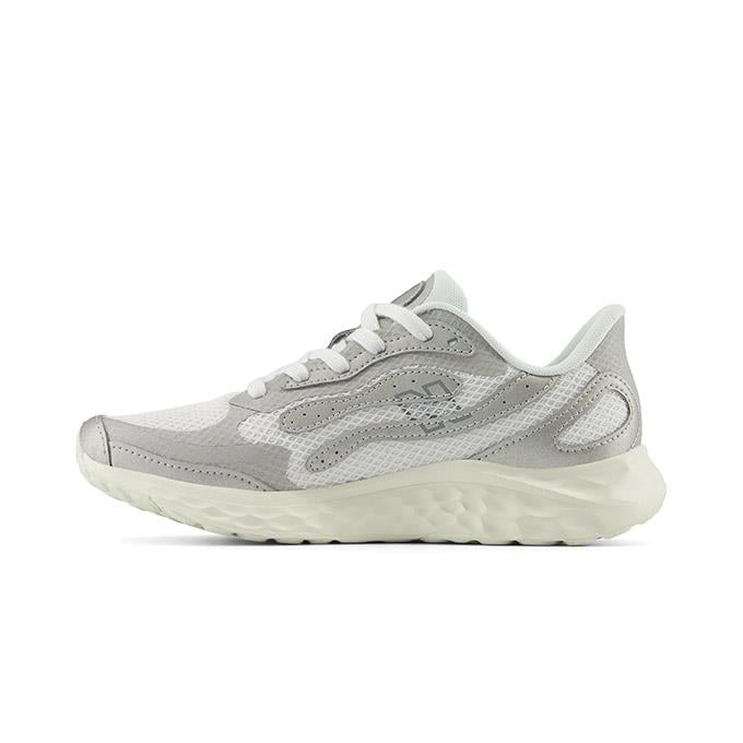 New Balance Arishi V4 Gri Kadın Koşu Ayakkabısı