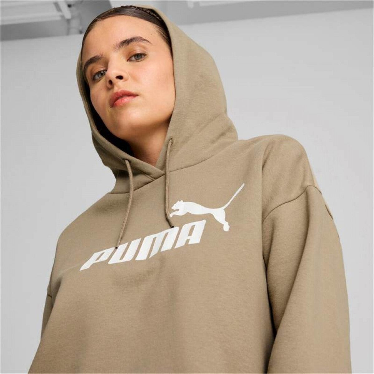 Puma Essentials Logo Kadın Sweatshirt - Bej