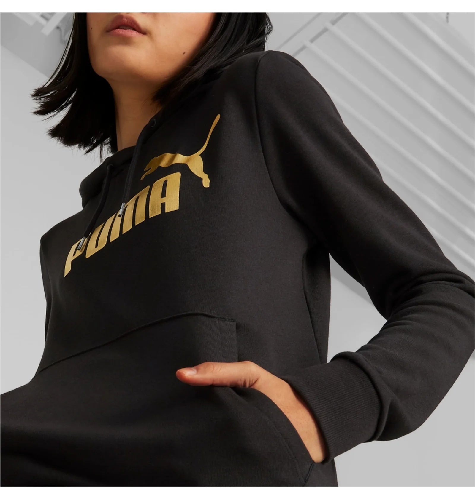 Puma Essentials Metallic Logo Kadın Sweatshirt - Siyah