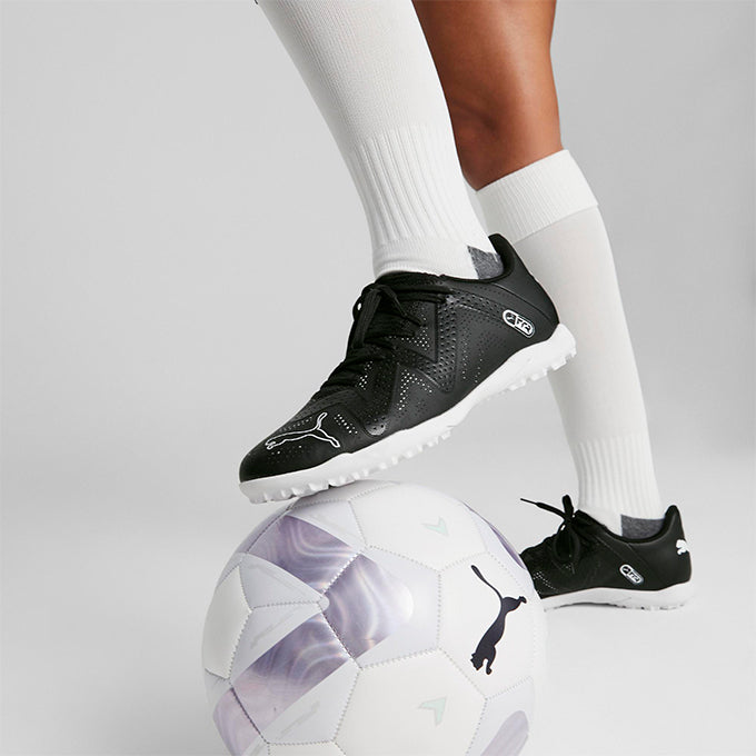 Puma Future Play Tt Erkek Puma Black-Puma White Halı Saha Kramponu