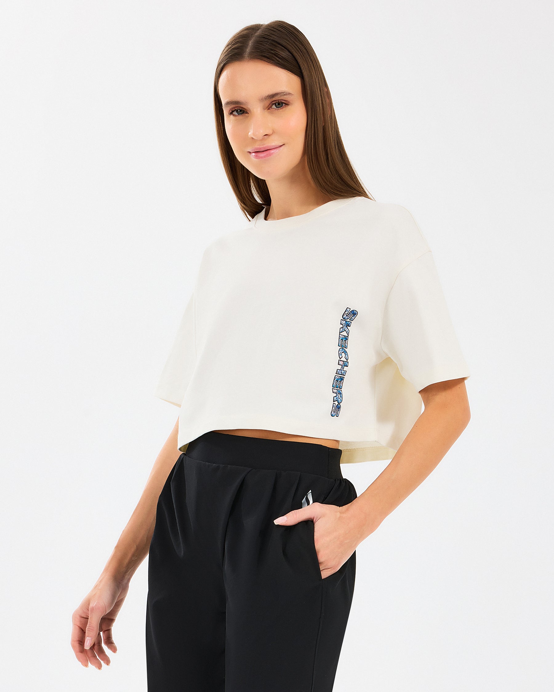 Skechers Crop Fit Graphic Beyaz Kadın T-Shirt