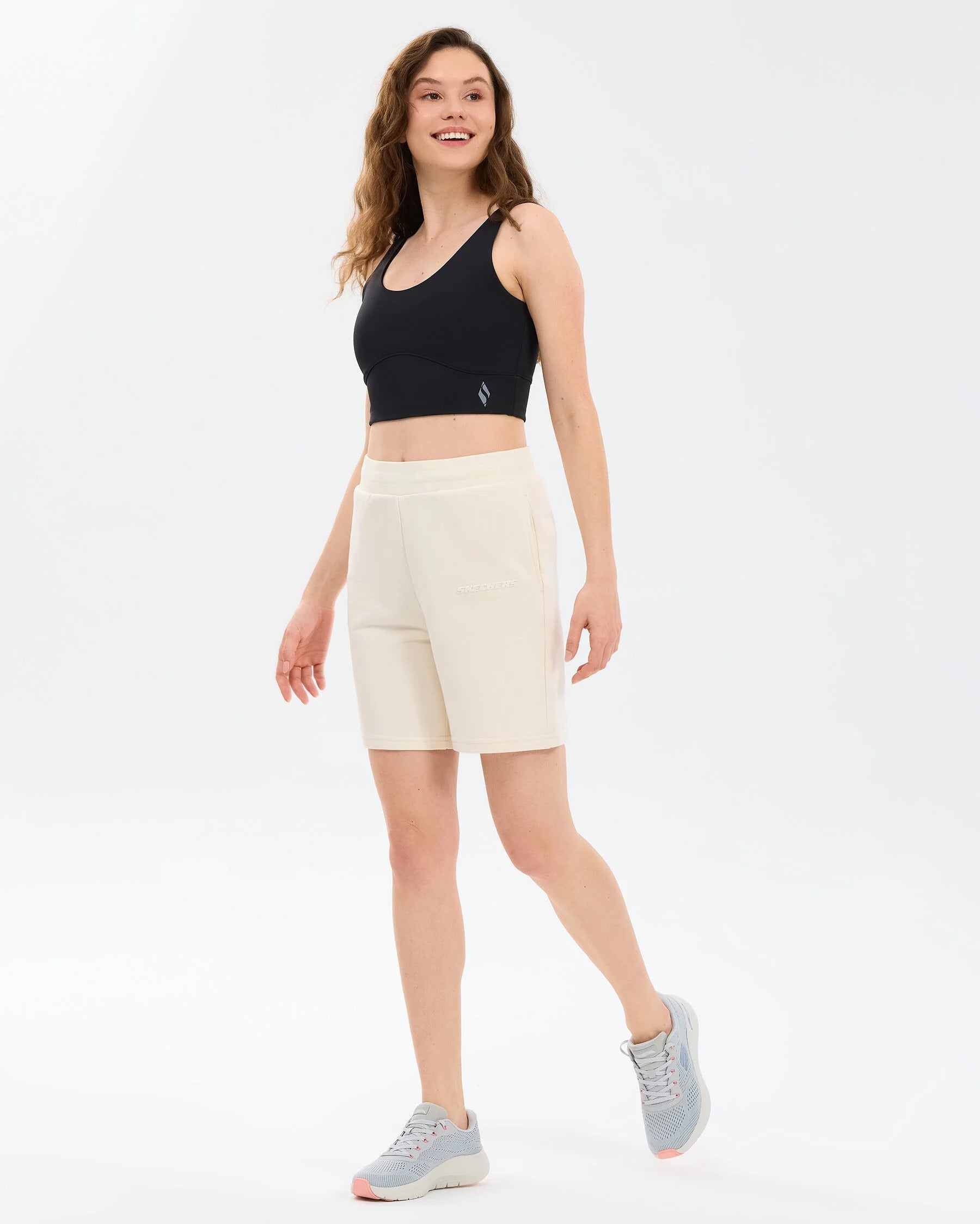 Skechers  Essential 5 Inch Kadın Şort - Beyaz