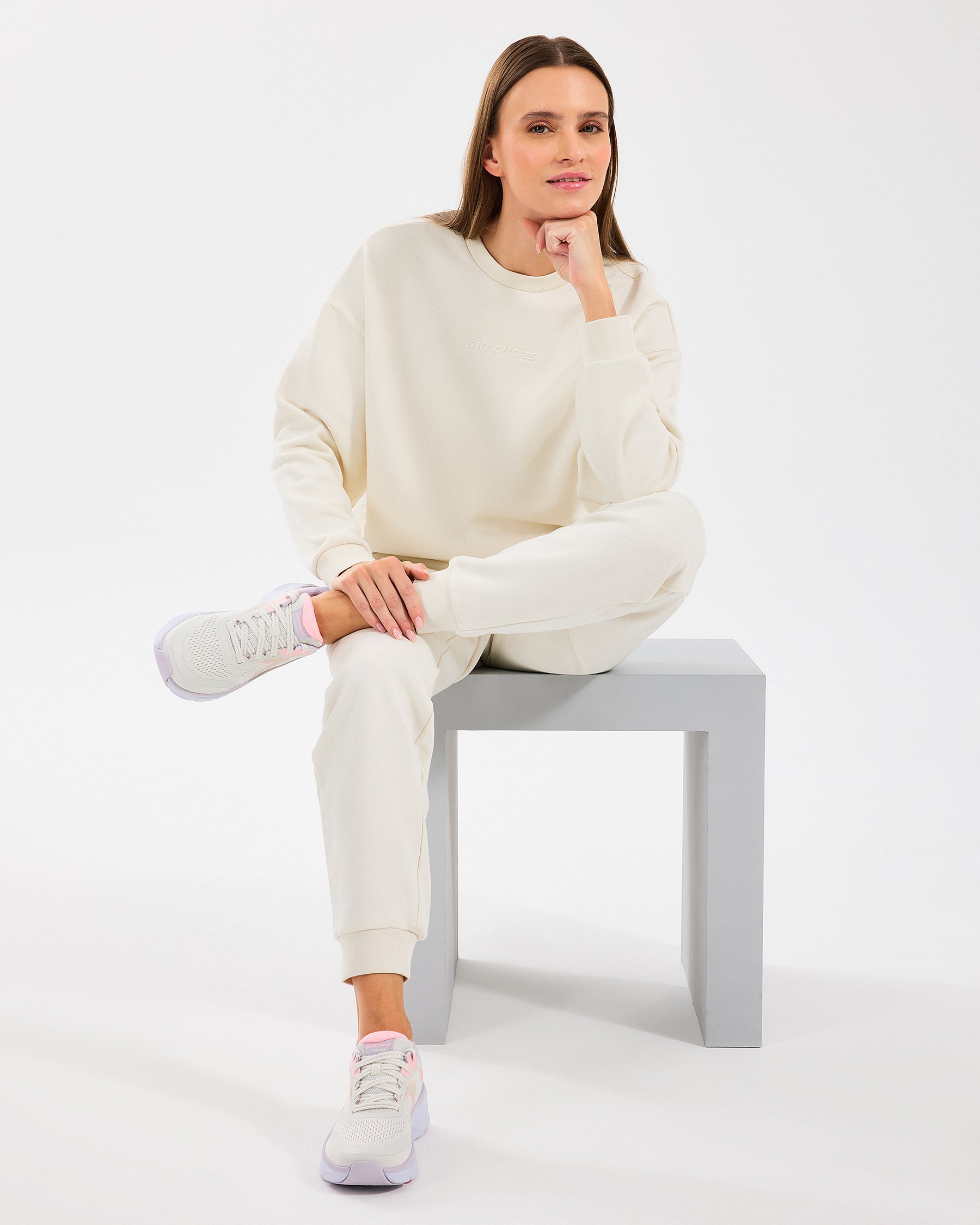 Skechers  Essential Crewneck Beyaz Kadın Sweatshirt