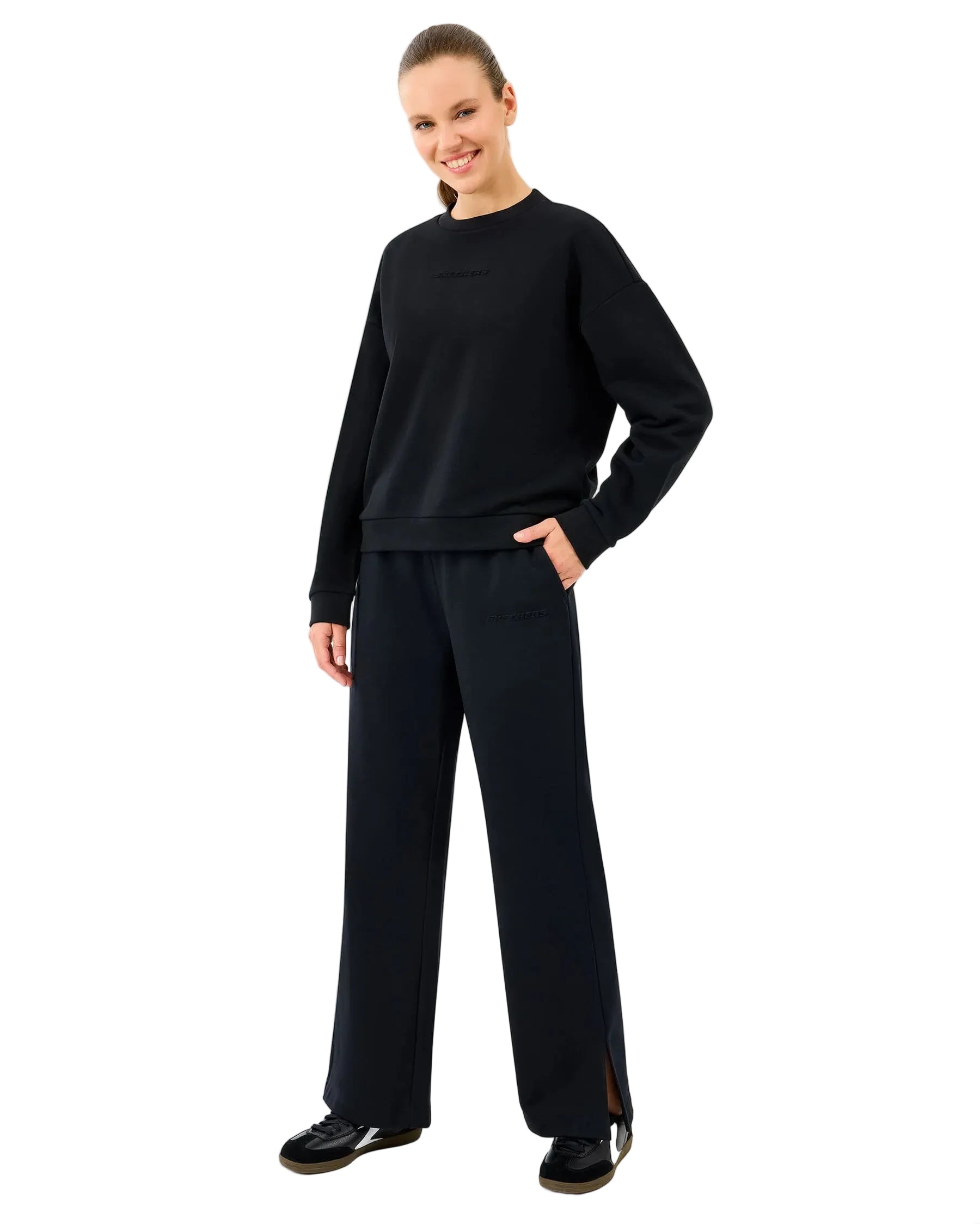 Skechers Essential Crewneck Kadın Sweatshirt - Siyah