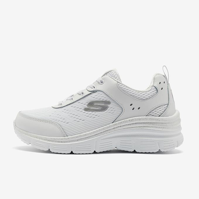 Skechers  Fashion Fit  Beyaz Kadın Sneaker