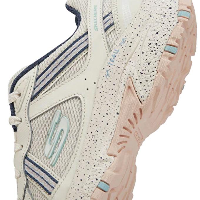 Skechers Hillcrest - Vast Adventure Kadın Beyaz Outdoor Ayakkabı