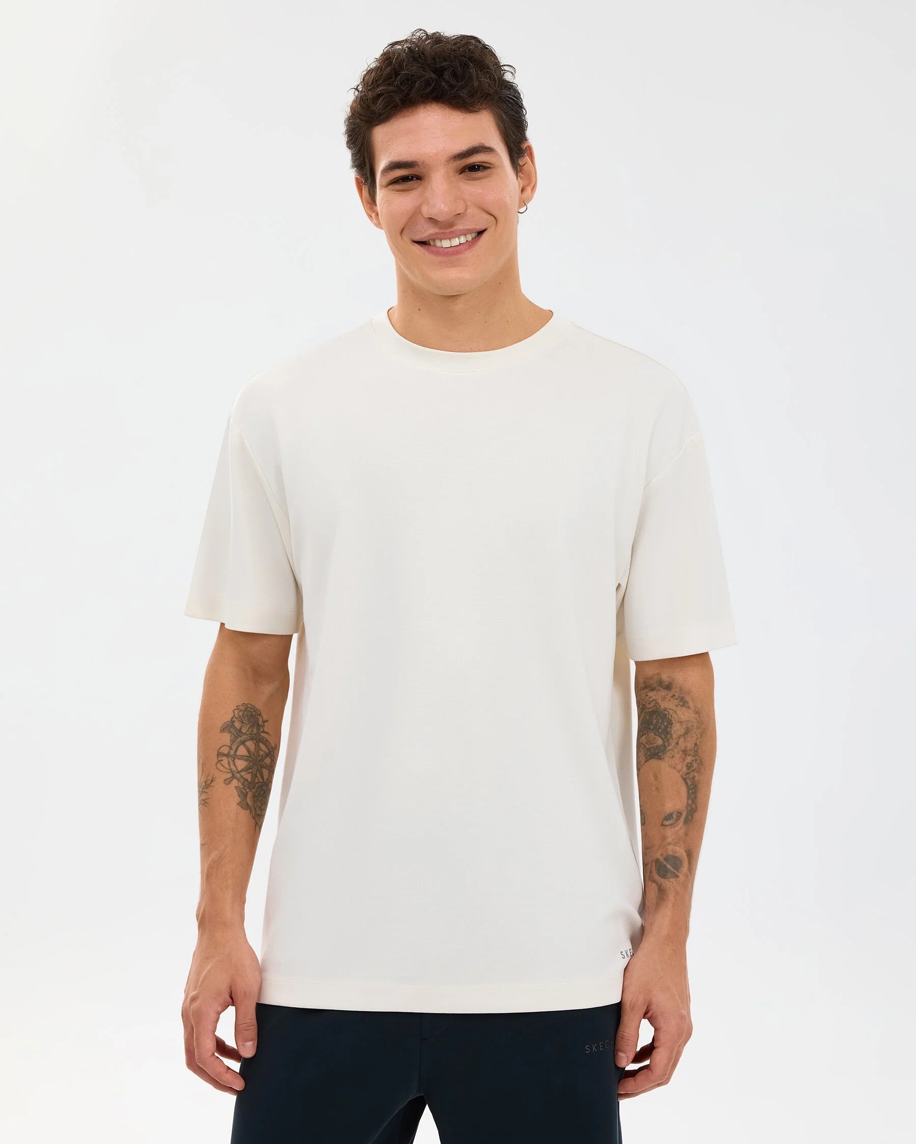 Skechers  Relaxed Fit  Erkek T-Shirt - Beyaz