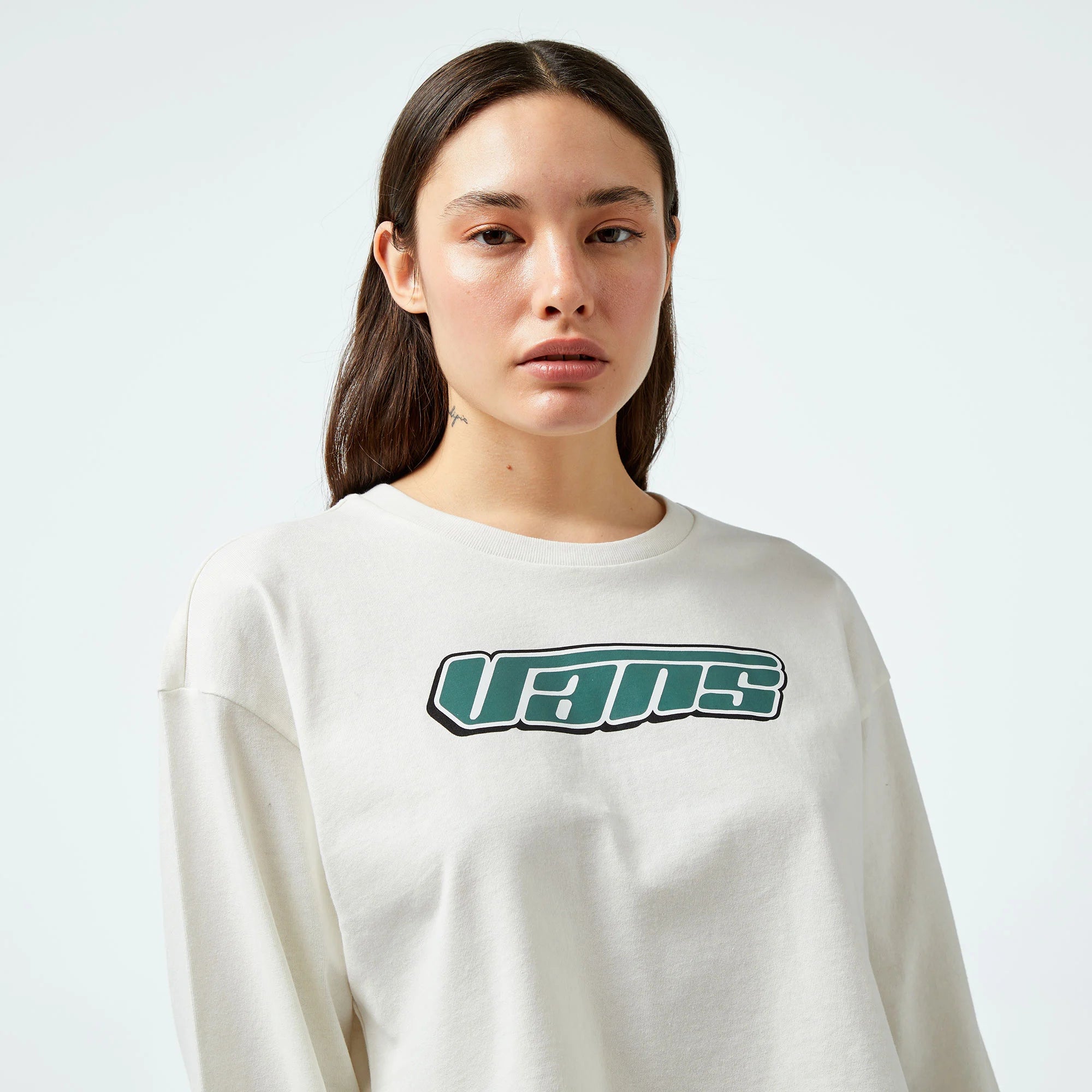 Vans Retro V Ls Relax Crop Kadın T-Shirt - Beyaz