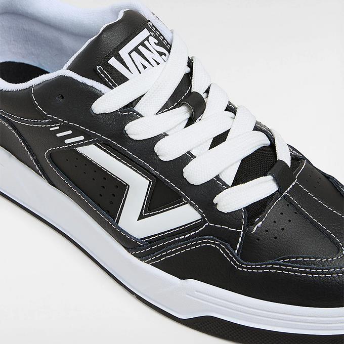 Vans Upland Erkek Black/Whıte Sneaker